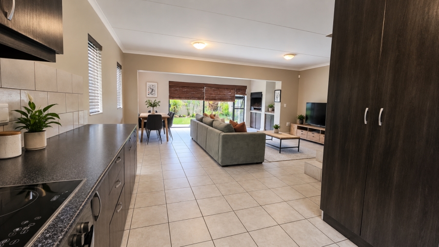 3 Bedroom Property for Sale in Protea Heights Western Cape